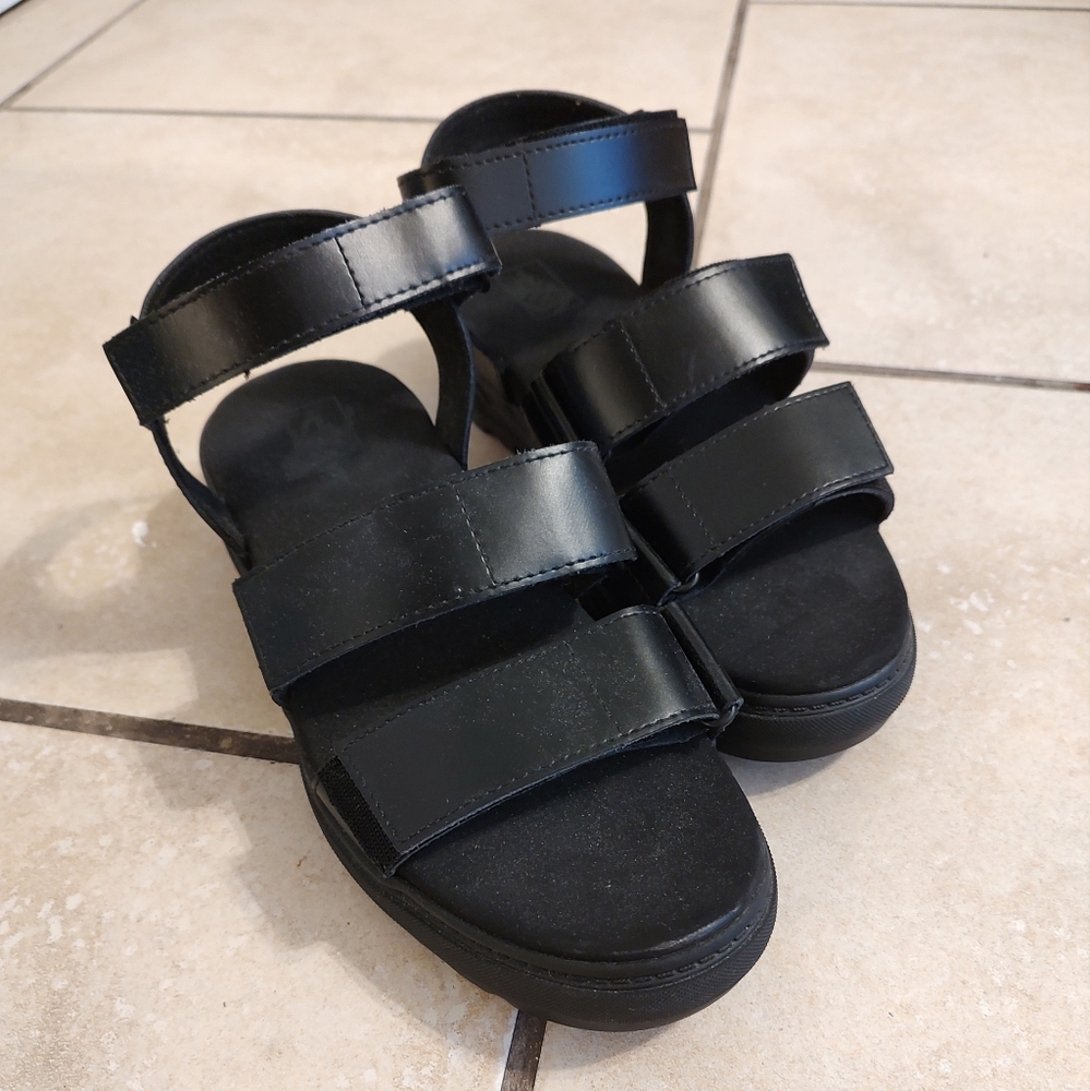 Vans Black Colfax Sandals Size 8